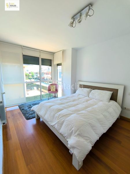 Foto e530bd94-a873-4434-8ba6-7ef24a616e35. Tríplex amb calefacció aparcament piscina a Soto de la Marina Santa Cruz de Bezana