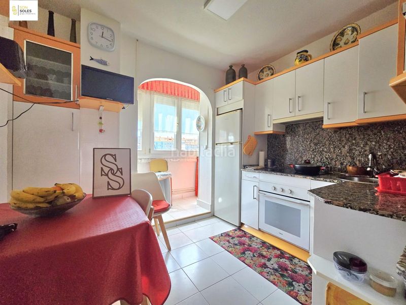 Foto 1f5c6acf-48b3-4a9e-8647-375058327418. Flat with heating parking in Los Castros Santander