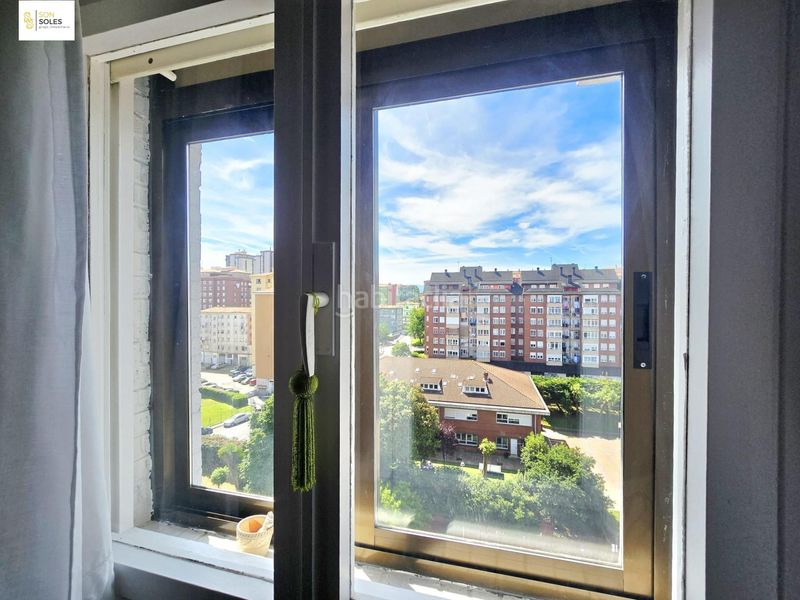 Foto 55476722-a5e1-4fa6-b655-e16c2ab88ebf. Flat with heating parking in Los Castros Santander