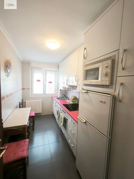 Foto fa7ab586-52a7-4a0e-b0b0-11a42b99ec96. Rent flat with heating in Los Castros Santander