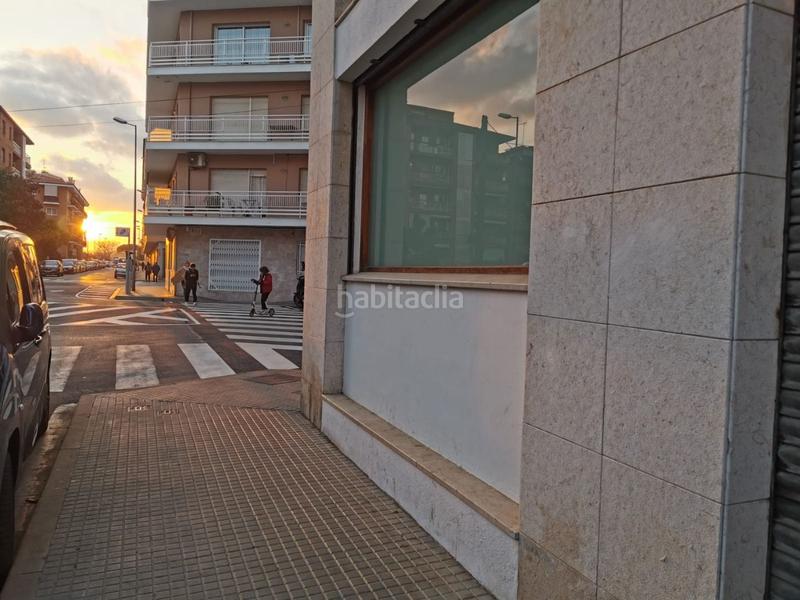 Foto 39c395b4-70b5-40dc-9e54-62892ba1aa94. Location local commercial dans Centre Pineda de Mar