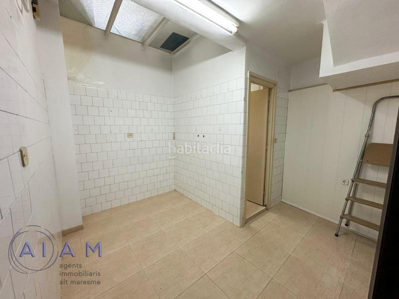 Foto b44fb8c6-c571-4efc-a0db-94ced4b2da9e. Casa  en el centro con local comercial en Tordera Tordera