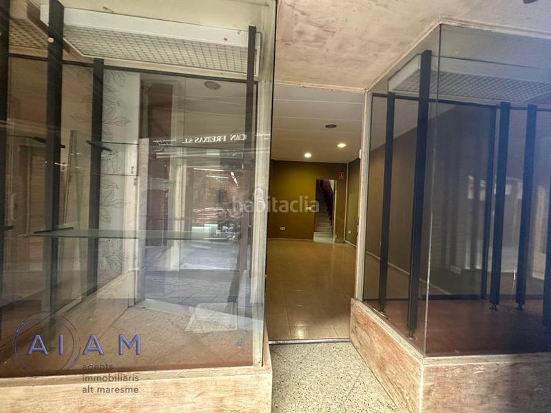 Foto c9a2802b-443e-47bf-b8f1-b5770f3569e6. Casa  en el centro con local comercial en Tordera Tordera
