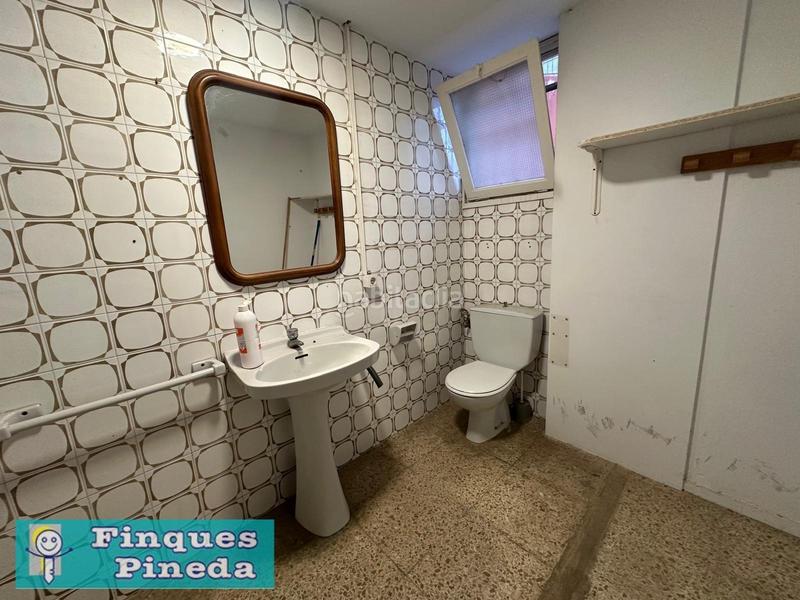 Foto 423240c3-0ff5-4fec-830c-fb1503848e09. Lloguer local comercial a Centre Pineda de Mar