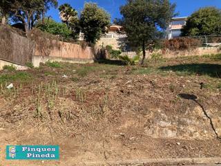 Terreno residencial  Calle capricorn. Solar con vistas al mar en santa susanna de 602 m2
