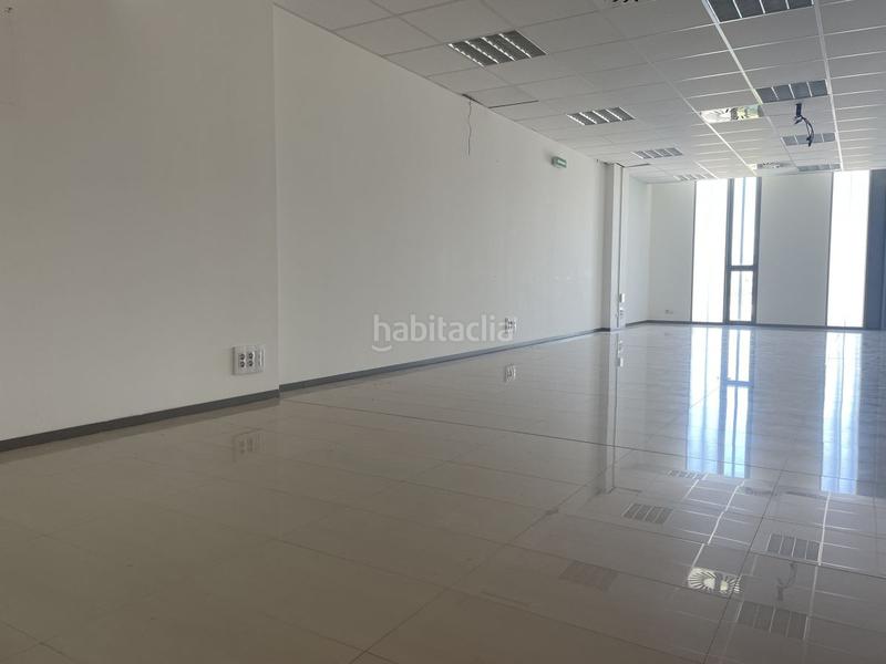 Foto 2d4e715a-7ea9-40db-a96b-2f6e62edc1a2. Miete büro in berroa 4 in Aranguren