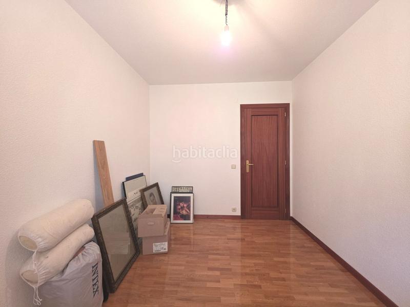 Foto c9c3a3c2-447e-44f0-951c-b0bb29a8fe9e. Piso  en venta en azpilagaña, 3 dormitorios. en Pamplona / Iruña