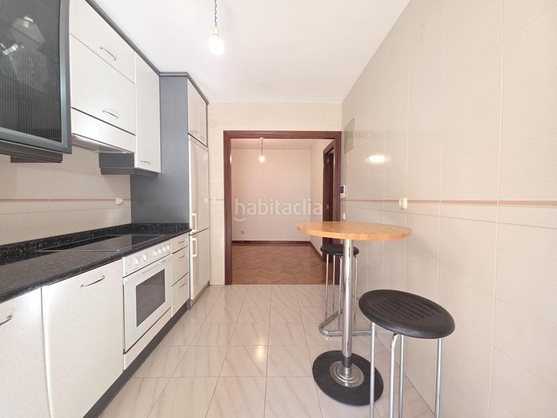 Foto e74de71c-a020-4fe7-aaf5-3d55803bab13. Piso  en venta en azpilagaña, 3 dormitorios. en Pamplona / Iruña