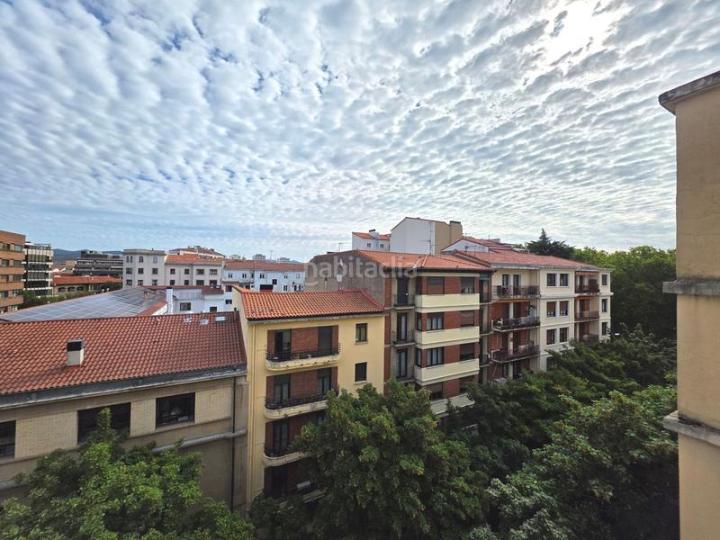 Foto 1d05ee33-fe7f-4238-aca4-d5c8598794de. Miete büro mit heizung in Segundo Ensanche Pamplona / Iruña