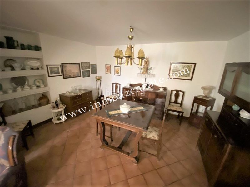 Foto 2919f29b-dbc4-4260-b407-4a9b9dbabd50. Casa  con parcela en Aberin
