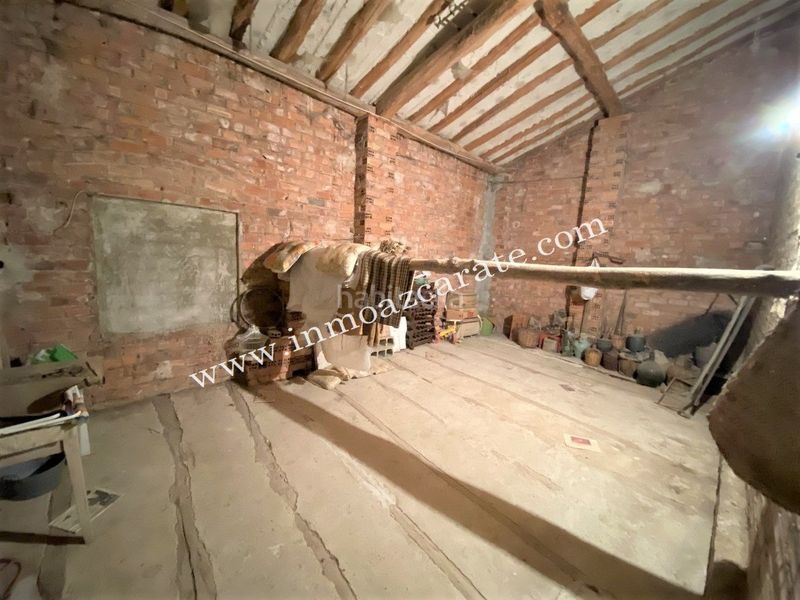 Foto c6cf8836-84d6-462c-8a7f-596767a3e432. Casa  con parcela en Aberin