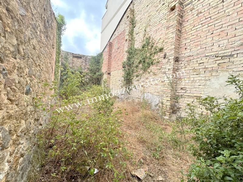 Foto 480a7c55-8621-4421-a5d0-4c68a2d6af24. Terreno residencial parcela con almacén en Ayegui