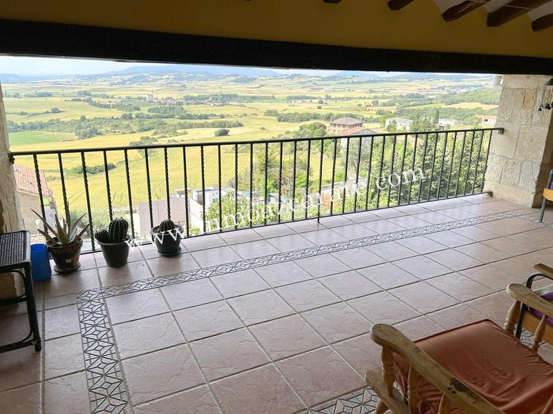 Foto de1ebd4d-41b1-4035-b73d-71ced8d1f84a. Casa amb calefacció a Yerri