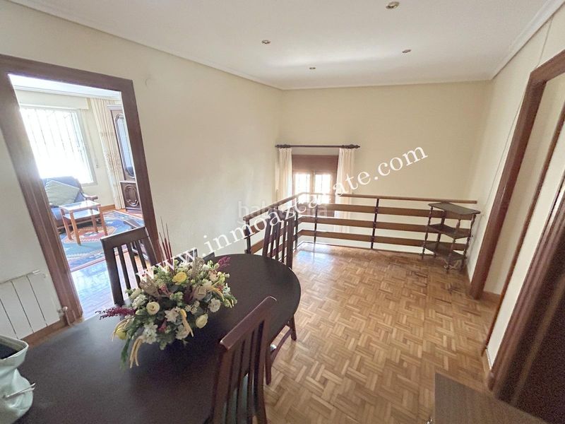 Foto cee660ed-5a37-4fac-a872-d35fd5836677. Casa amb aparcament a Oteiza