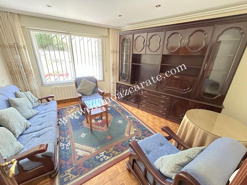 Foto f05d0ca3-9085-4284-82be-5cc8015a5a74. Casa amb aparcament a Oteiza