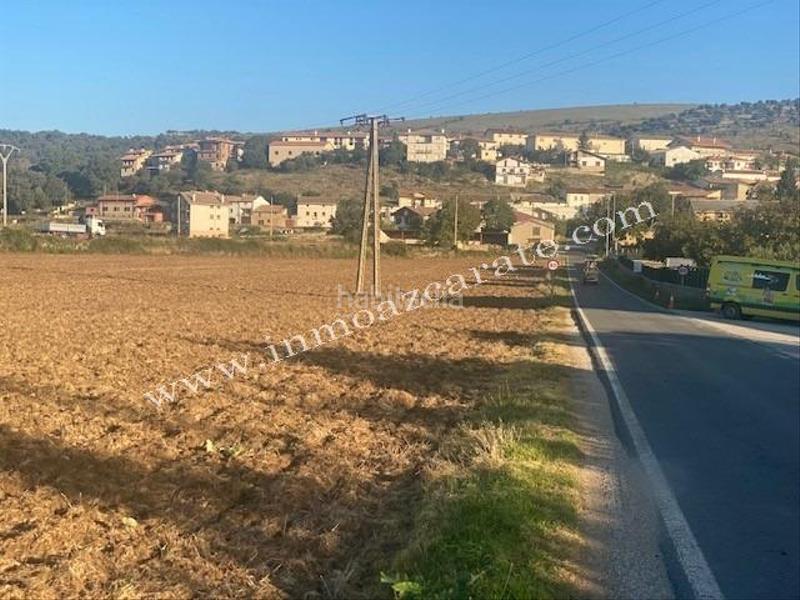 Foto 4d05294f-7a04-4dc3-95c6-8bb205fa26f4. Terreno residencial parcelas urbanas en Lezaun