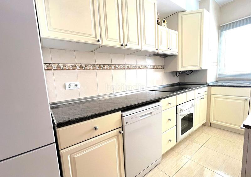 Foto 22bf9f51-8d92-4040-8b4b-c9b42b8e4af0. Dachwohnung mit parking pool in Alcorrín Manilva