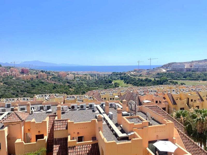 Foto 47a2bbd8-e93c-4f19-855e-aece84118e79. Àtic amb aparcament piscina a La Duquesa Manilva