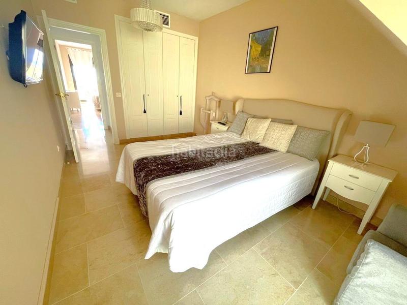 Foto b59c0a5c-3a8d-4c55-b0db-da76b47aa0f9. Àtic amb aparcament piscina a La Duquesa Manilva