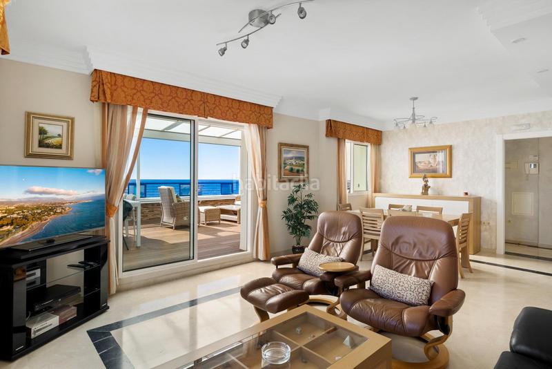 Foto 5dfb3366-1dce-4f13-a31e-7c70160e4b2c. Àtic a avenida principe salman 8 a Playa Bajadilla - Puertos Marbella
