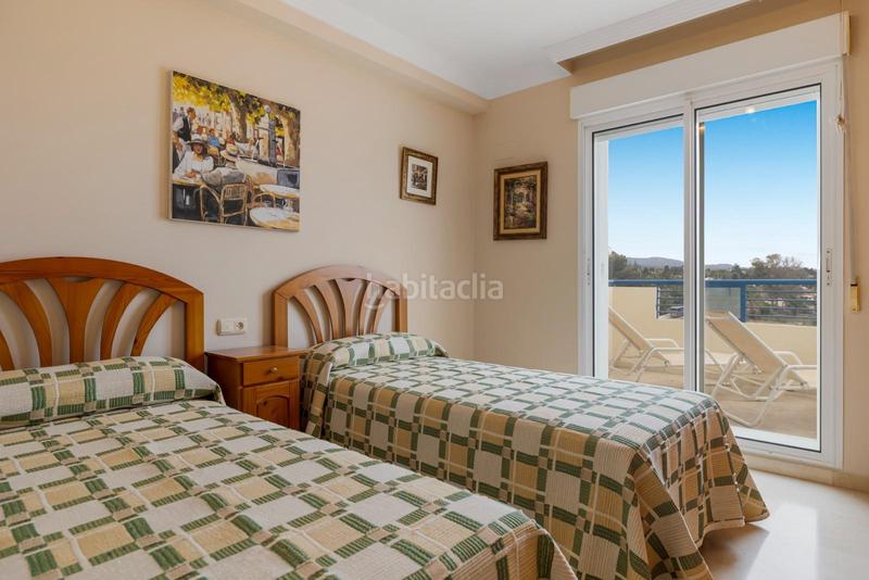 Foto d1c9f4de-0f77-45c3-8784-22e52283e9a5. Àtic a avenida principe salman 8 a Playa Bajadilla - Puertos Marbella