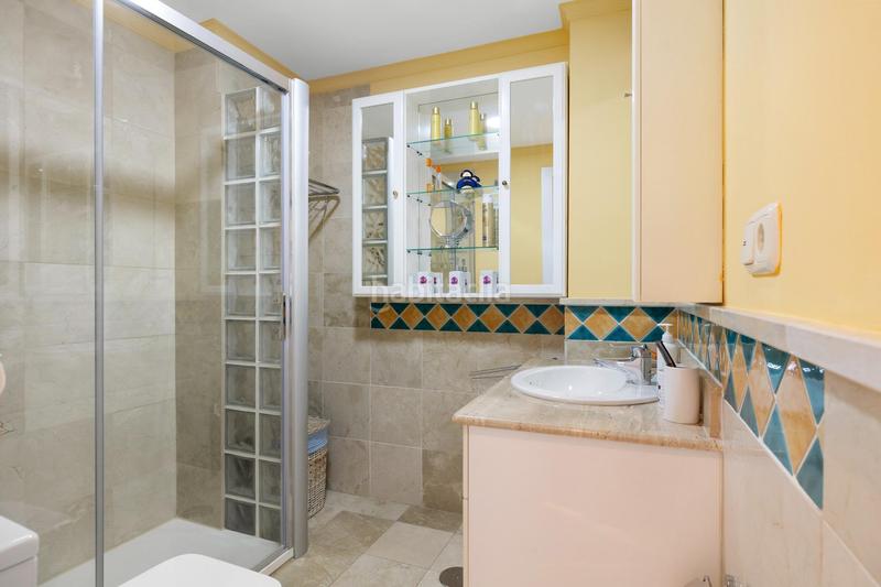 Foto f59fc1ff-d49b-46dc-8082-4566c1be2360. Àtic a avenida principe salman 8 a Playa Bajadilla - Puertos Marbella
