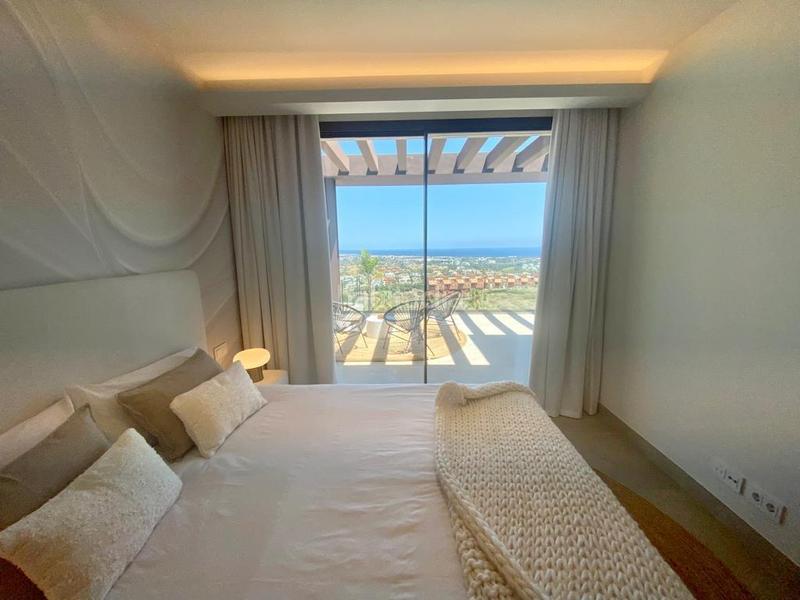 Foto 9e0dd30b-6b94-4f59-8115-520e559550a4. Chalet con riscaldamento parcheggio piscina in Benahavís pueblo Benahavís