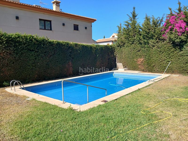 Foto 68da2ce9-bfc2-4abb-bac5-95682ebf98ab. Xalet amb aparcament piscina a Centro Benalmádena