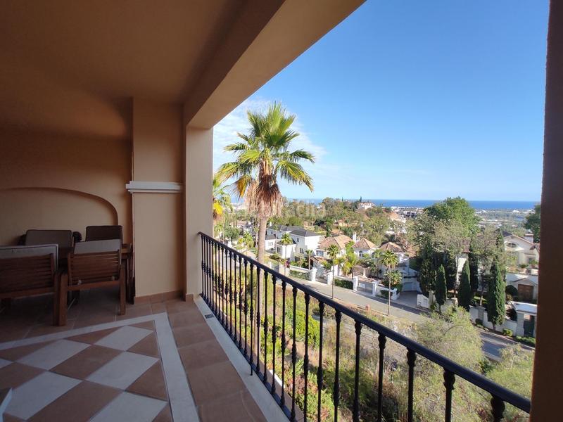 Foto 94ef9298-58b6-4d48-a2c5-9b88e4cb6de2. Apartament amb calefacció aparcament piscina a La Quinta Benahavís