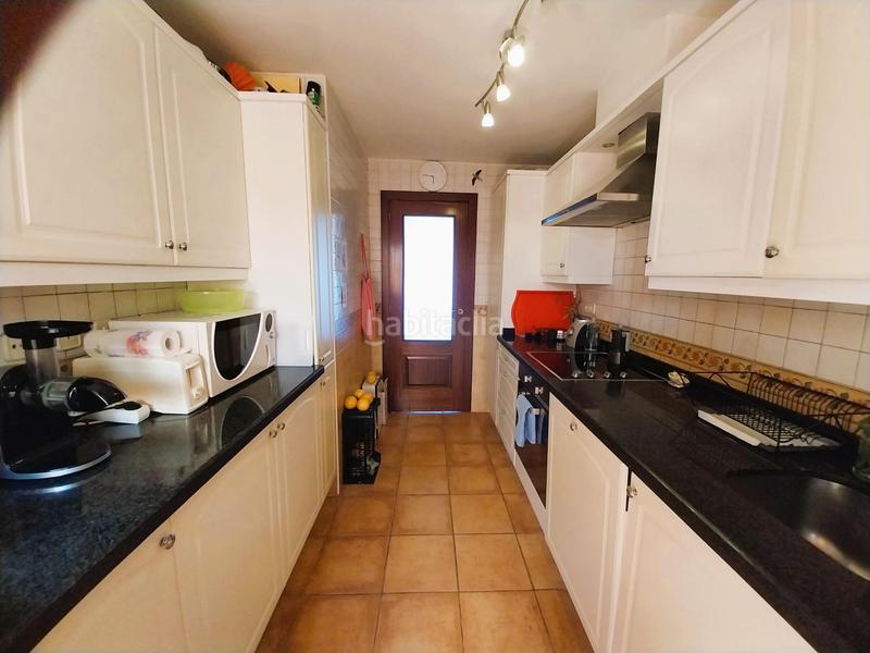 Foto 1cd1fcdd-f3a9-4bff-89ff-5ce45d9d462d. Appartement in cristobal colon Calahonda 5 in Calahonda Mijas