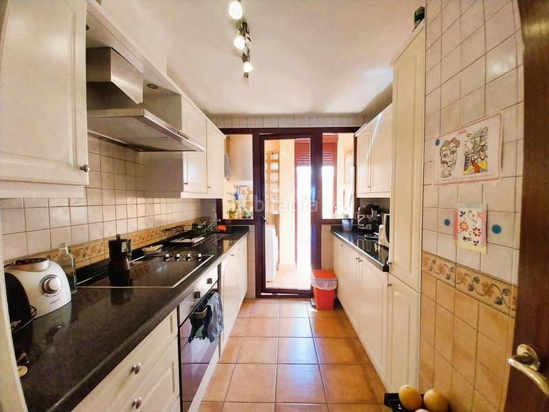 Foto c00f443d-82a9-4d95-86e5-9f8b39ade72a. Appartement in cristobal colon Calahonda 5 in Calahonda Mijas