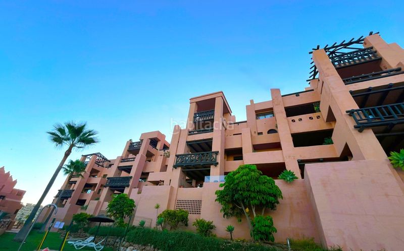 Foto 0f8a7f46-ed24-4854-a628-81864defb199. Apartament amb aparcament piscina a San Luis de Sabinillas Manilva