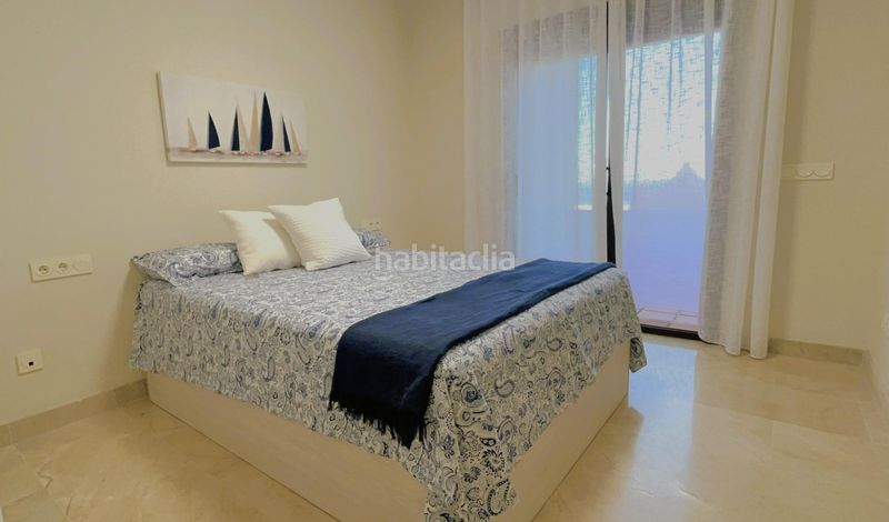 Foto 5835d9f8-579c-43ab-a8aa-1dd8ebca3d7a. Apartament amb aparcament piscina a San Luis de Sabinillas Manilva