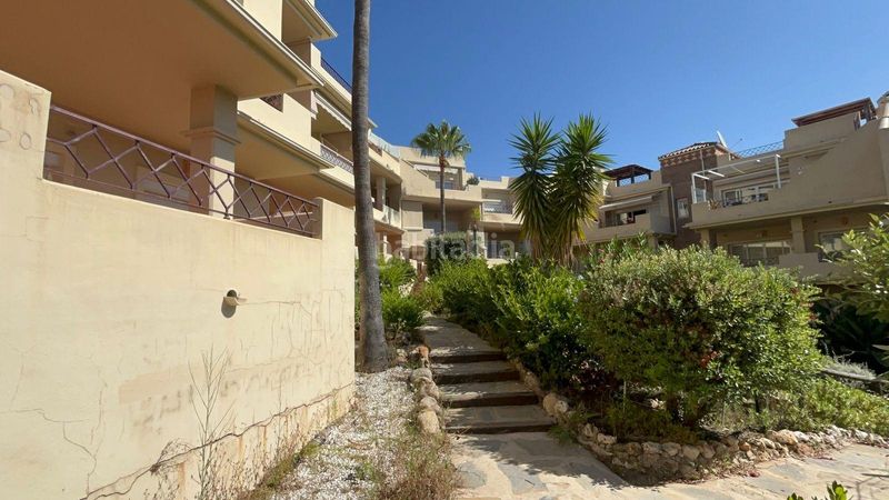Foto 64b09f5e-dffd-4b97-9bae-b14cd73d8561. Apartament amb aparcament piscina a Los Flamingos Benahavís