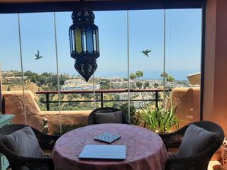 Appartement  Calle cristobal colon calahonda 5. Espacioso apartamento con maravillosas vistas panorámicas al mar