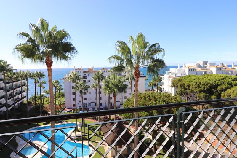 Foto ff477b7f-24c0-4a7f-8992-280d643ca797. Lloguer apartament a calle alhamar 2 a Calahonda Mijas
