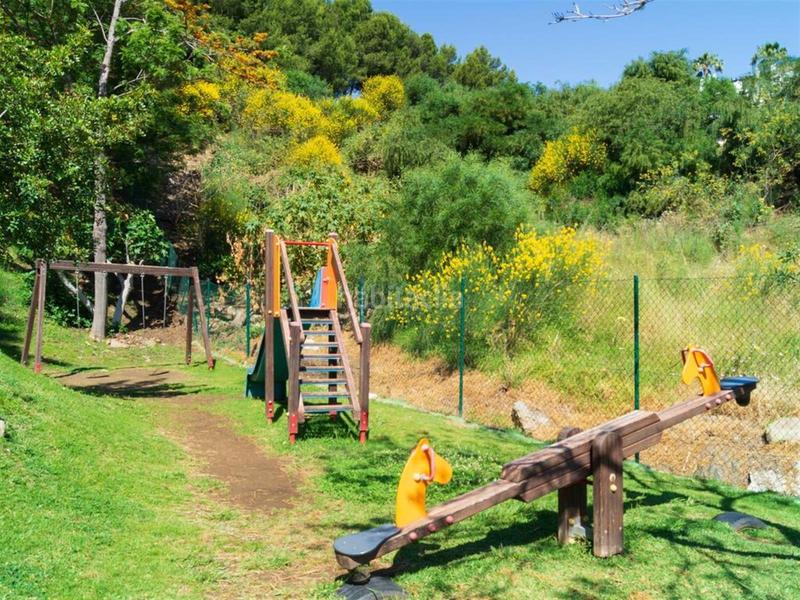 Foto 7f64646f-8bdd-40fd-9725-df912393fcfc. Lloguer apartament amb calefacció aparcament piscina a Mijas