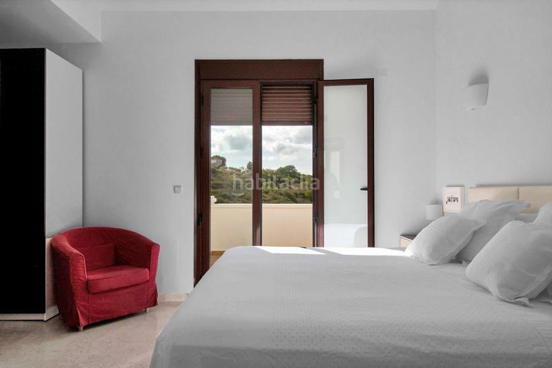 Foto 10e0d33a-0456-4d20-8806-b6c582825af8. Casa a schiera con parcheggio in Doña Julia Golf Casares