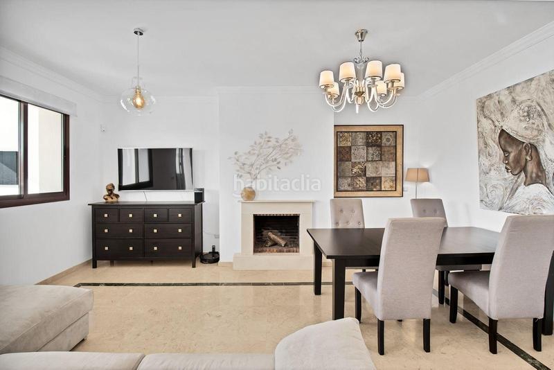 Foto b21932e8-16e3-40b5-9a14-bb94b813baa9. Casa a schiera con parcheggio in Doña Julia Golf Casares