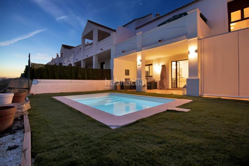 Foto ba225d5c-216d-44de-8309-144ee28484e4. Casa a schiera con parcheggio in Doña Julia Golf Casares