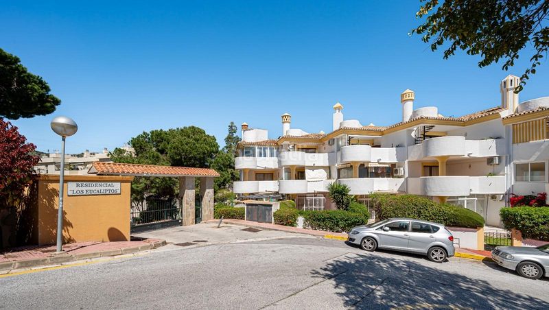 Foto 9b0f7a02-60c0-46da-a161-7f1805e5b6a1. Àtic amb calefacció aparcament piscina a Calahonda Mijas