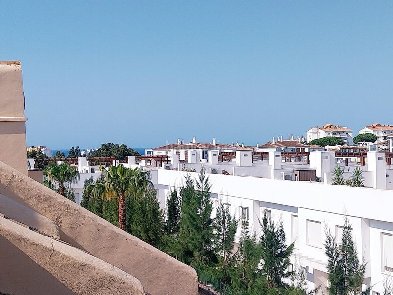 Foto f5578242-53bb-4753-9162-97c67adfcd23. Casa adossada amb calefacció aparcament piscina a Mijas