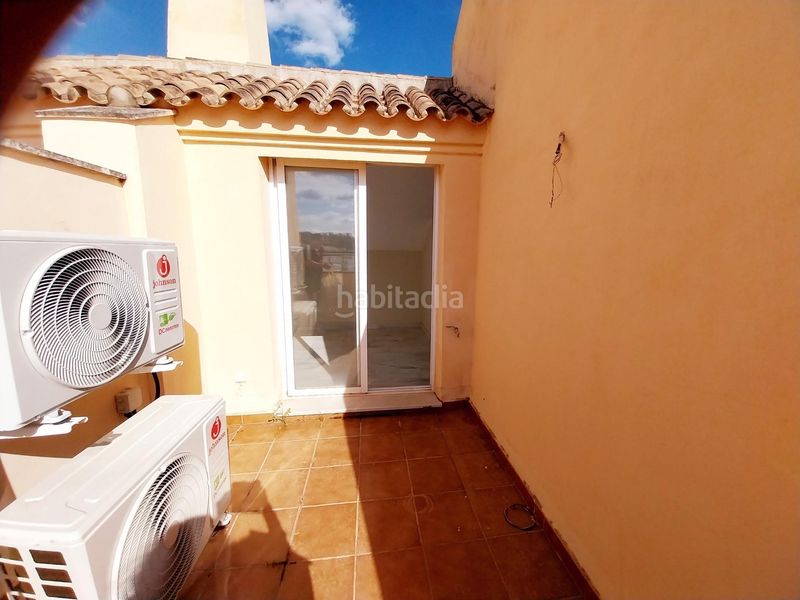 Foto da913491-b0ac-47d8-a3e6-a77786915f6c. Casa adossada amb calefacció aparcament piscina a Mijas