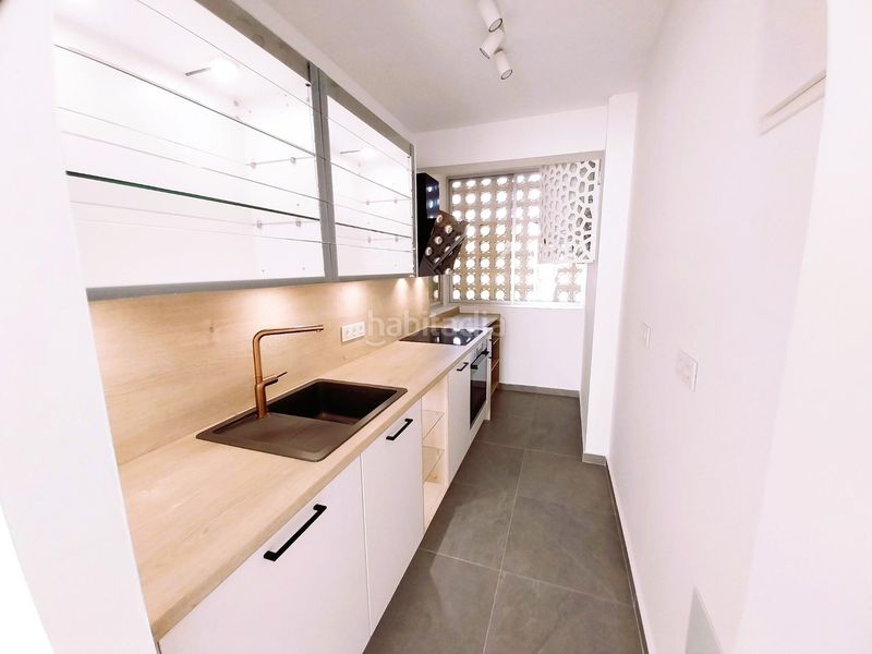 Foto 093dafe4-2e5e-42f2-ac1d-0983637866fa. Apartament amb calefacció piscina a Calahonda Mijas