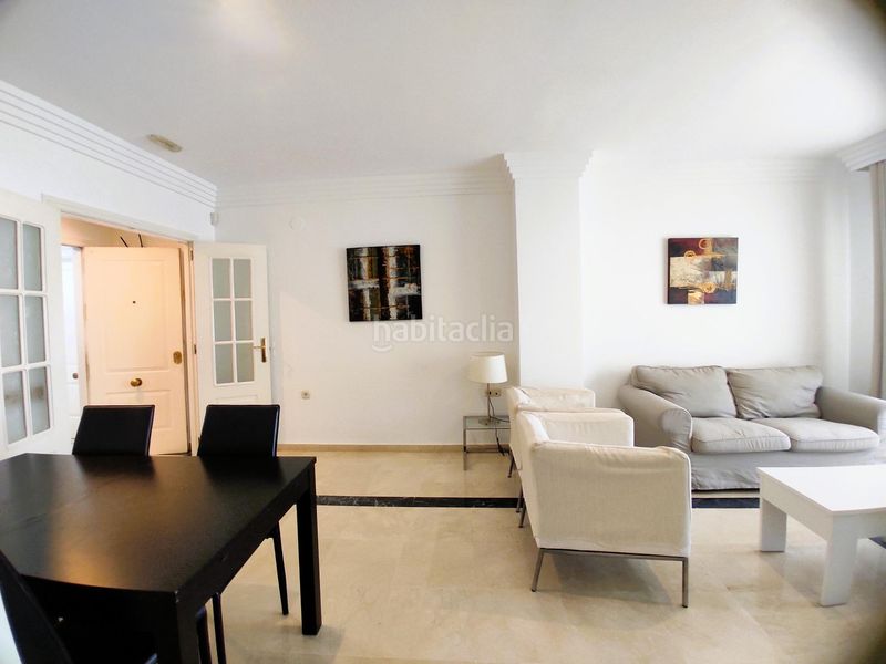 Foto 06a65351-8884-4926-aeb1-8d18ea28834b. Apartament amb piscina a Playa Bajadilla - Puertos Marbella
