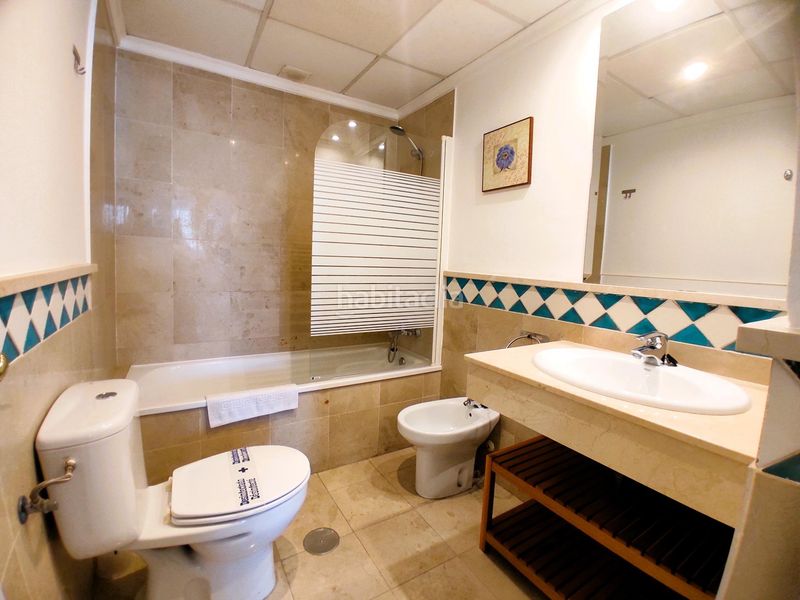 Foto 66b3bc40-bae0-4619-8006-a6bb4bebd6d7. Apartament amb piscina a Playa Bajadilla - Puertos Marbella