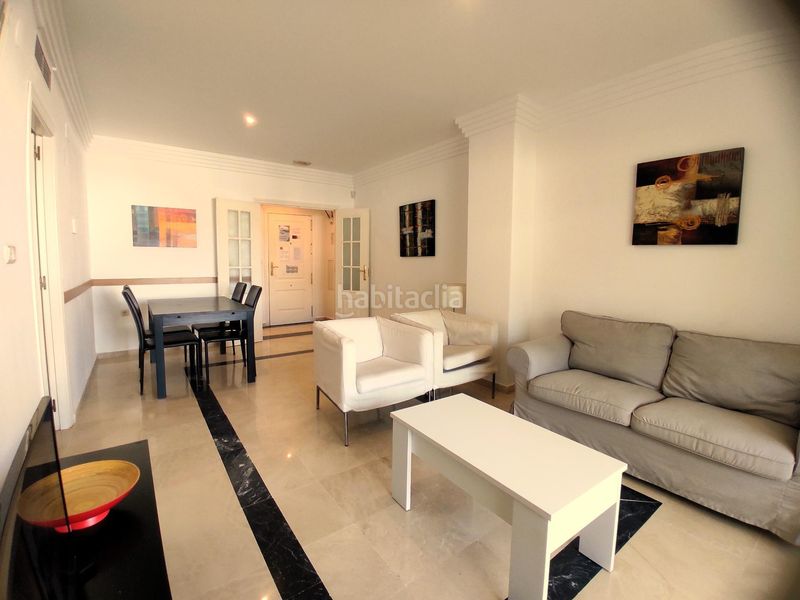 Foto aac73bda-fd68-4a17-a168-1a94b97ad680. Apartament amb piscina a Playa Bajadilla - Puertos Marbella