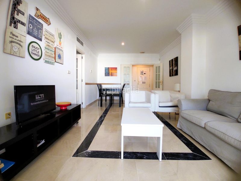 Foto c7dff08e-e3c6-415f-9f8a-16d678cf780a. Apartament amb piscina a Playa Bajadilla - Puertos Marbella