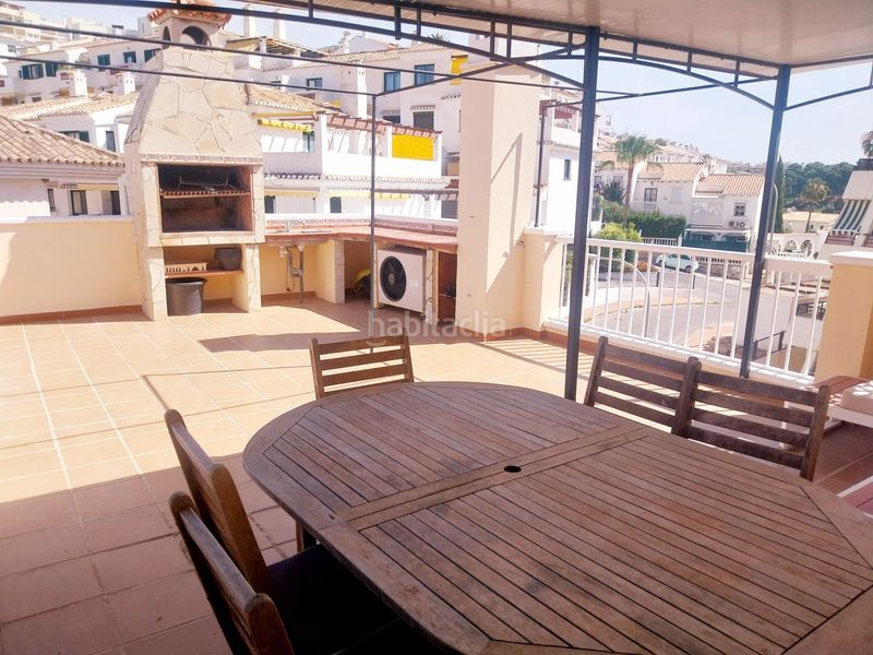 Foto 04e3d653-ae01-4ff8-b2de-6182f1e5a5cc. Àtic amb calefacció aparcament piscina a Zona Centro Comercial Torrequebrada Benalmádena
