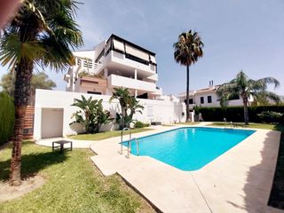 Planta baja  Candilera de la torre. Bajo de esquina con 120m2 de jardín privado, garaje y trastero c